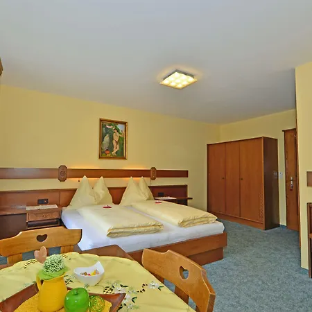 Haus Elisabeth לינה וארוחת בוקר 3*