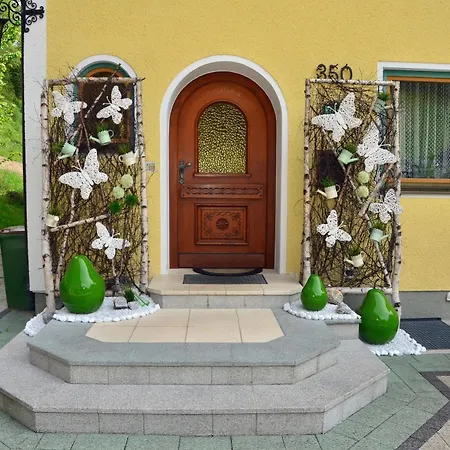 Haus Elisabeth Bed & Breakfast 3*