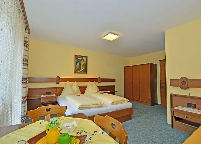 Haus Elisabeth فندق مبيت وإفطار 3*