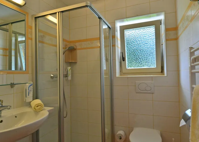 Haus Elisabeth فندق مبيت وإفطار 3*